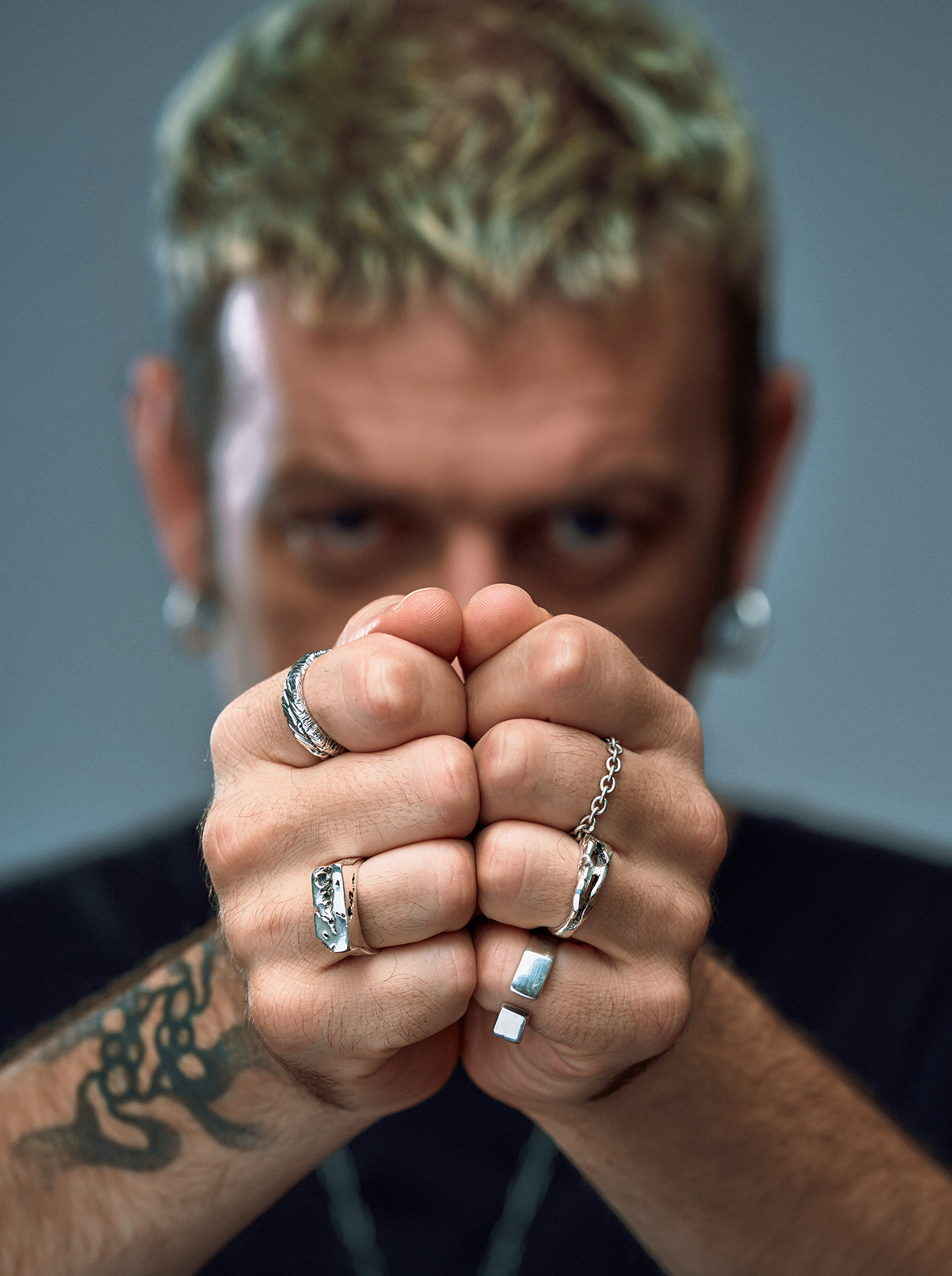 Resonance lookbook: Indigo handcrafted silver jewelry echoing the Berlin night between neon and concrete