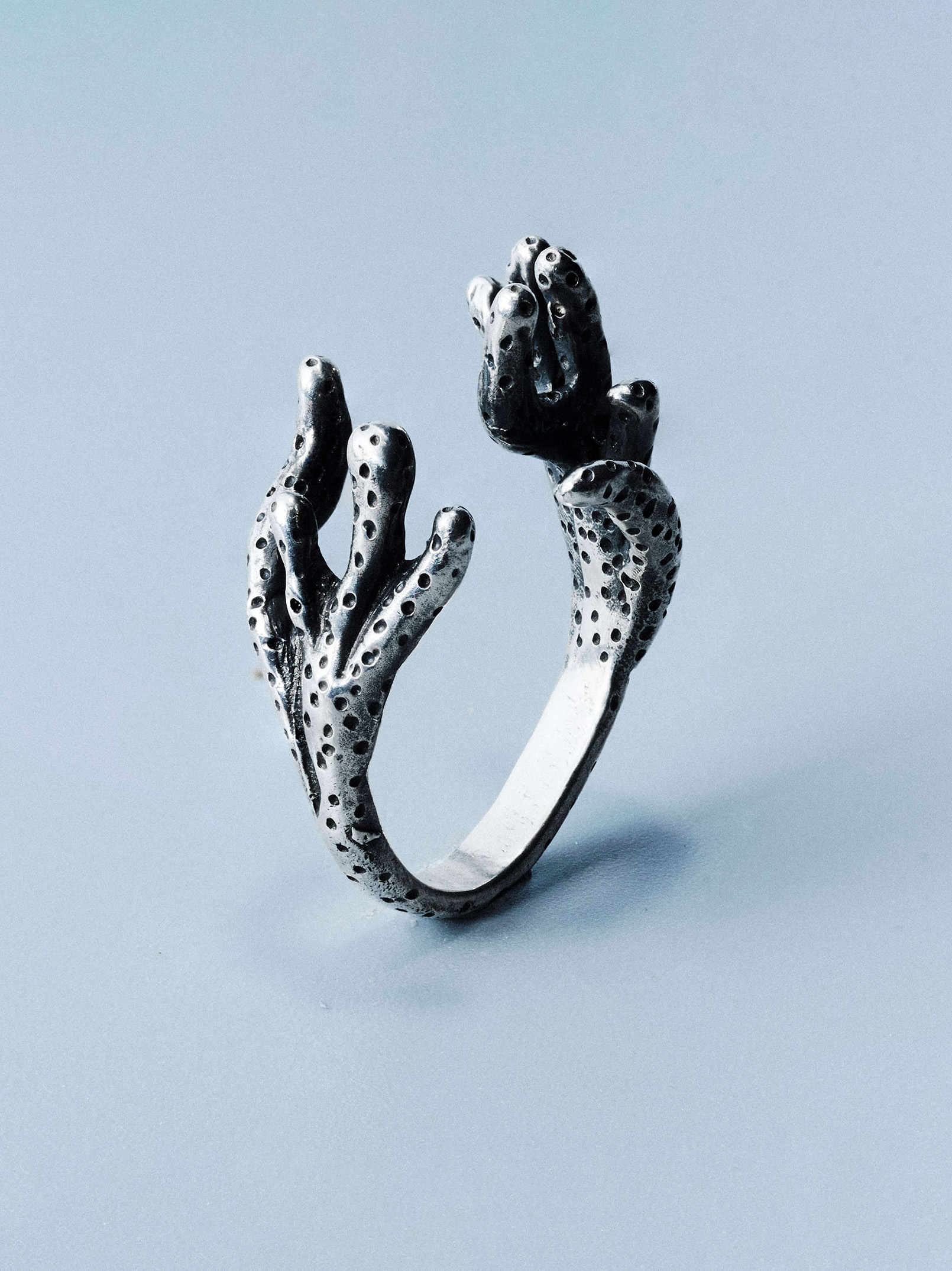 Undertow ring, handcrafted oxidized sterling silver 925 by Indigo